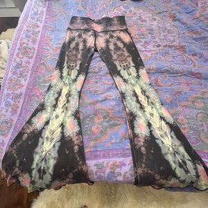 TEEKI ✨ Tribal Feather OG Bellbottom Flares